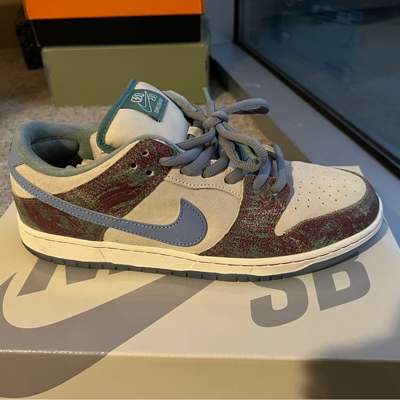 COPY - Crenshaw Skate Club x Dunk Low SB - Picture 4 of 7